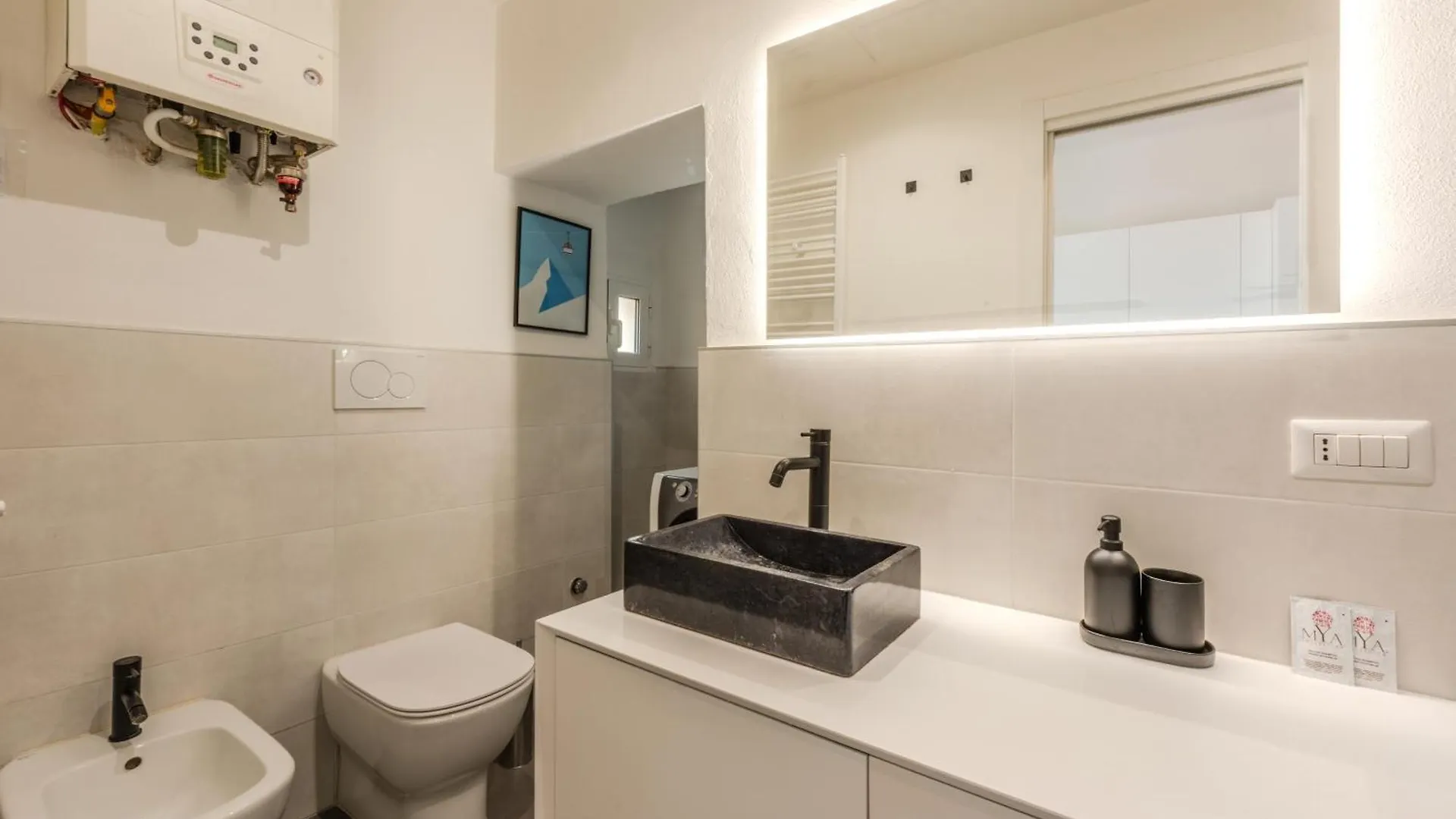 Moscova Elegant Apartment Милан